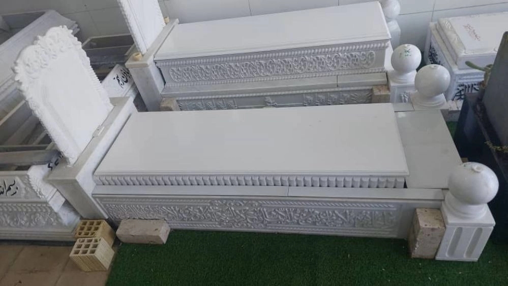سفارش ساخت و حکاکی سنگ قبر خاص و ماندگار علی‌ نژاد بیرجند