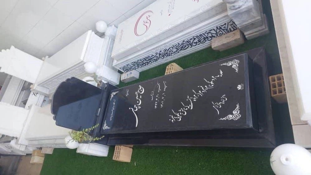 فروش مستقیم سنگ قبر سفید و مشکی نانو نیریز، هرات افغانستان فروش مستقیم سنگ قبر سفید و مشکی نانو نیریز، هرات افغانستان